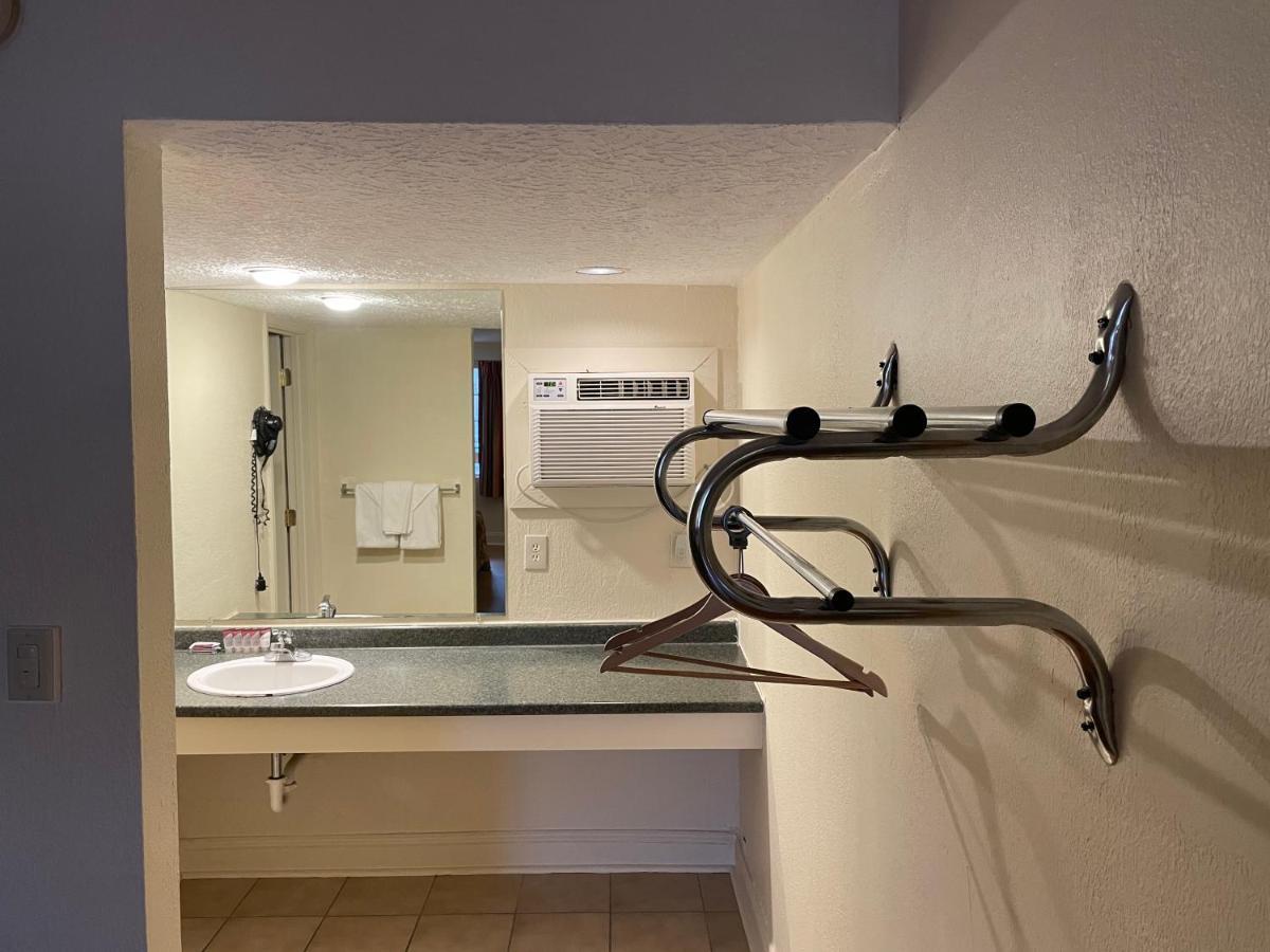 Wildwood Inn Florence Extérieur photo